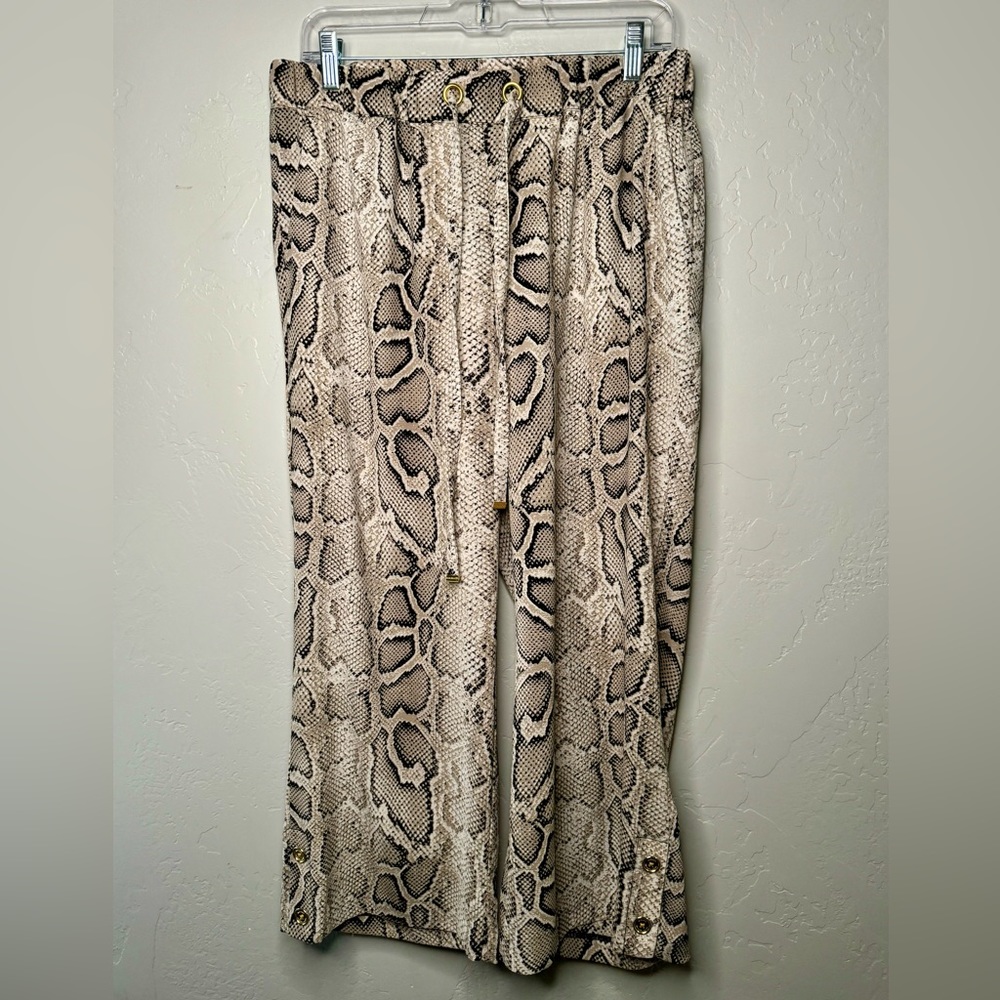 Michael Kors Wide Leg Pants Crushed Crepe Snakeskin Print Bottoms SZ Medium - Picture 5 of 16